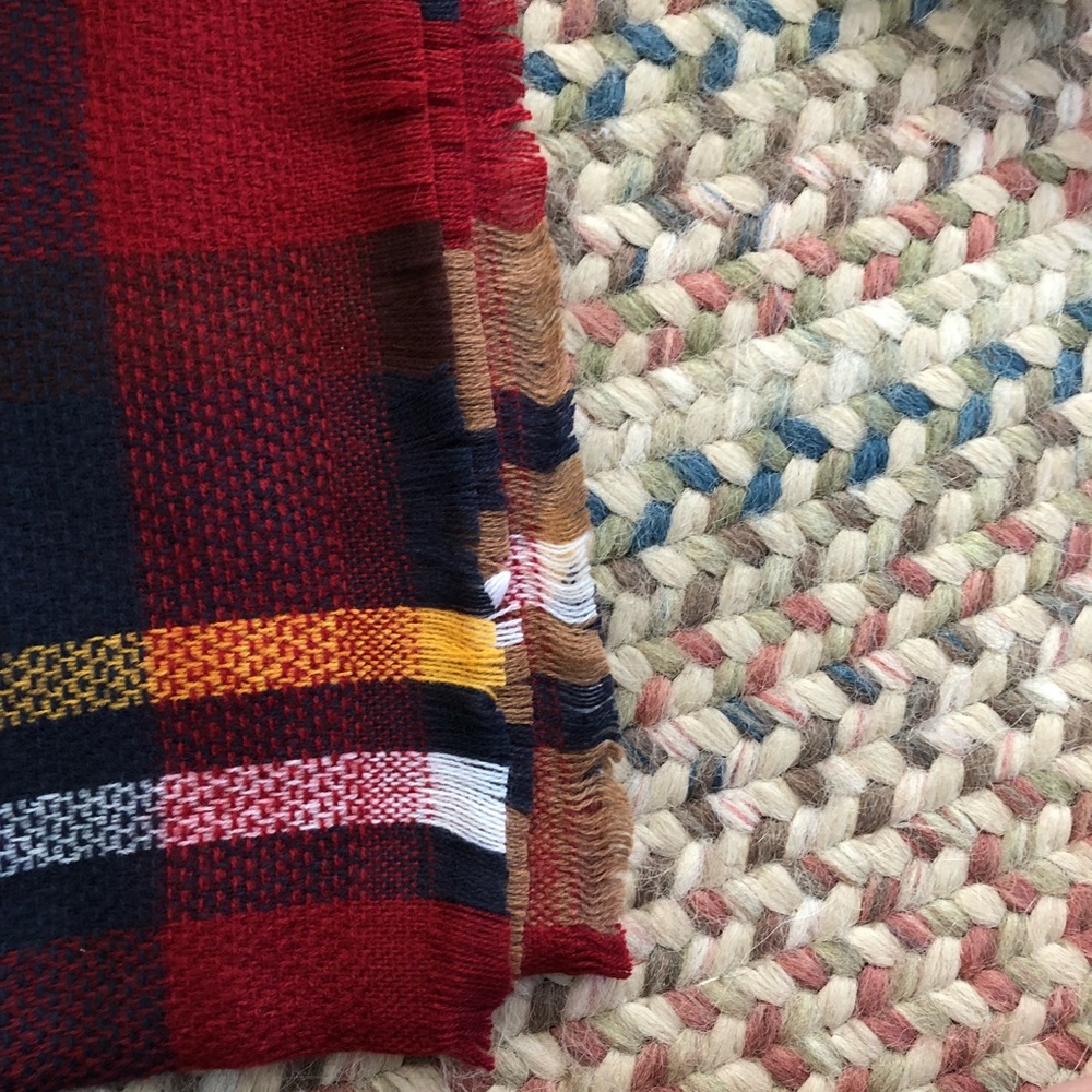Extra Soft Blanket Scarf in multi plaid - Picture 5 of 5